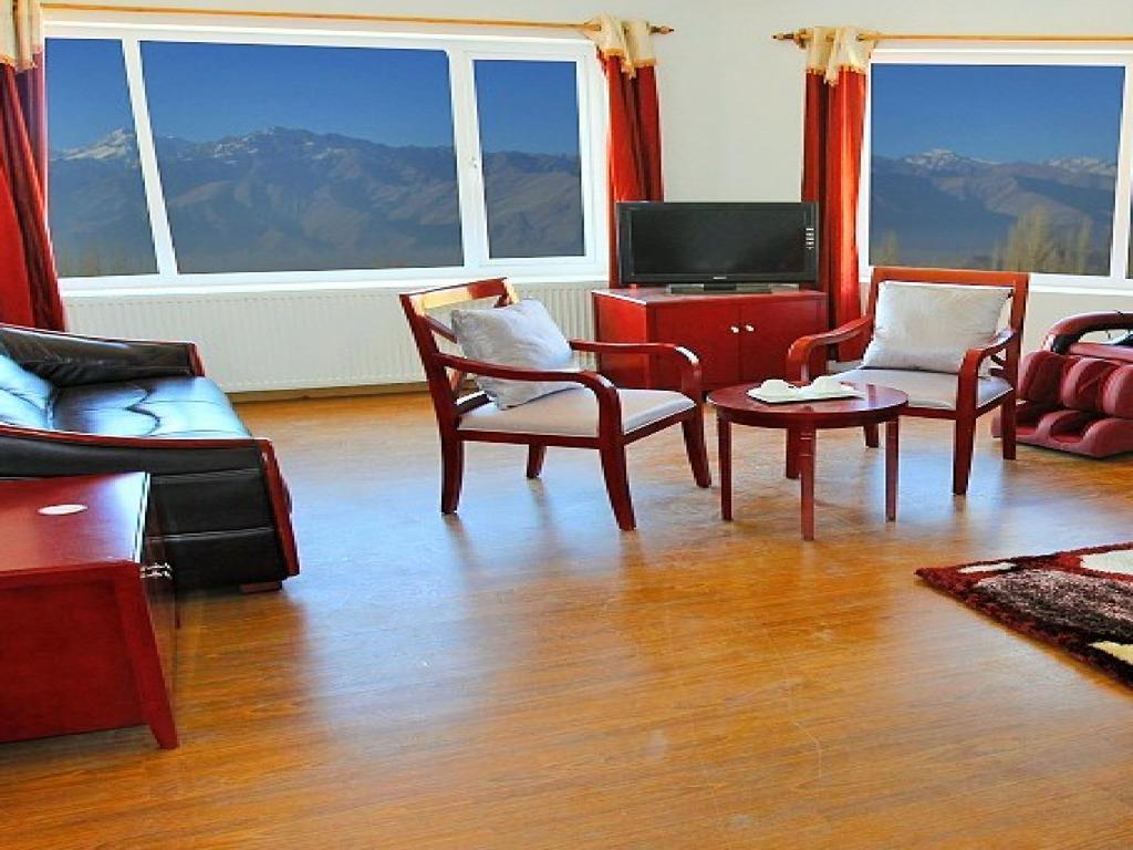 Hotel The Zen Ladakh Leh Esterno foto