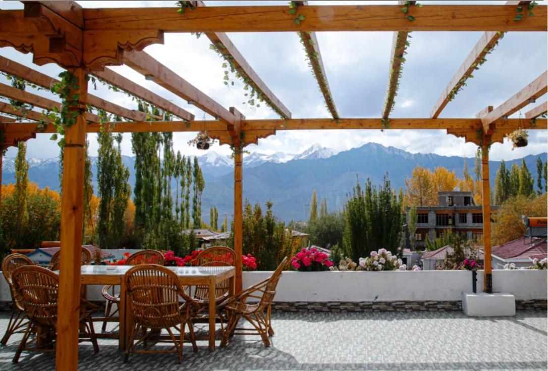 Hotel The Zen Ladakh Leh Esterno foto
